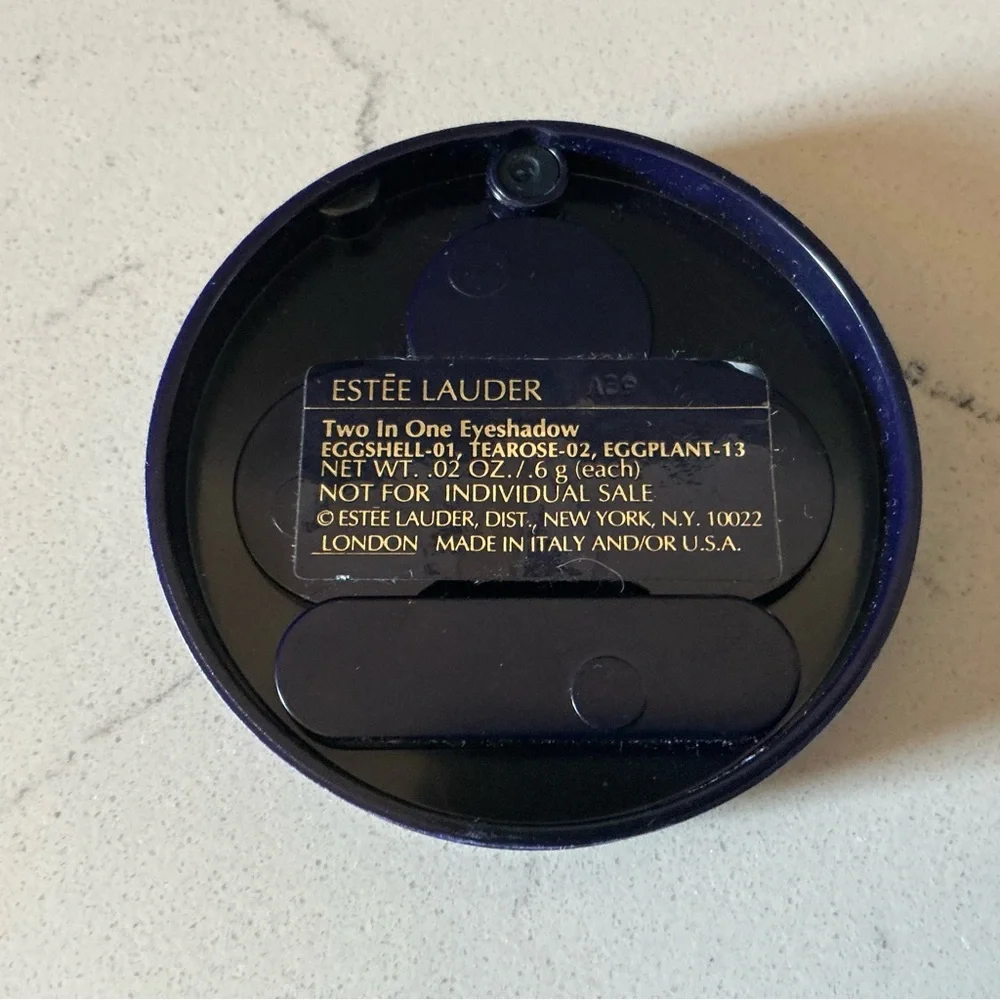 Estée Lauder two in one eyeshadow  Eggshell-01,Tearose-02,Egplant-13 Discontinue